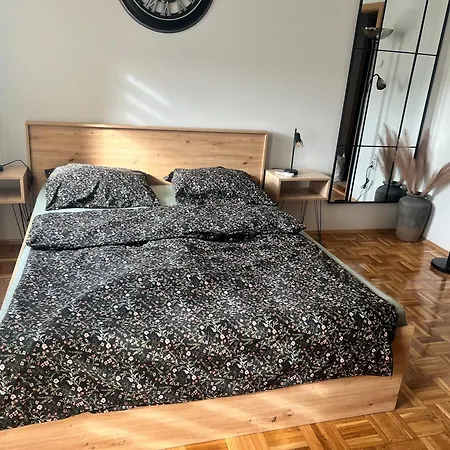 D Apartment Subotica